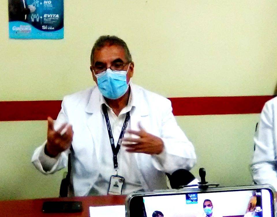 El doctor Isaac Pérez reiteró el llamado a la colectividad para que mantenga las medidas de prevención