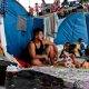 Venezolanos de La Victoria, estado de Apure, acampan mientras se refugian en Arauquita, departamento de Arauca, Colombia, el 26 de marzo de 2021 Daniel MARTINEZ AFP